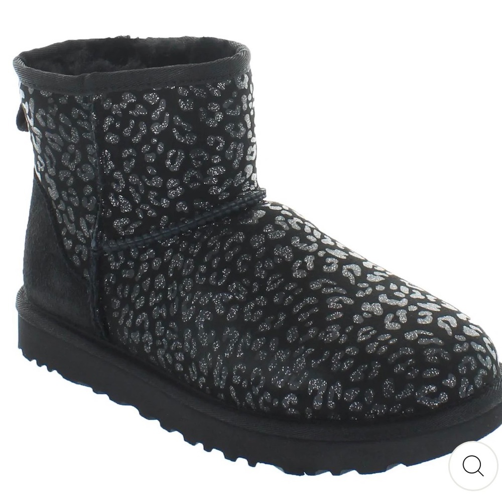 Short Ugg Boots in EUC